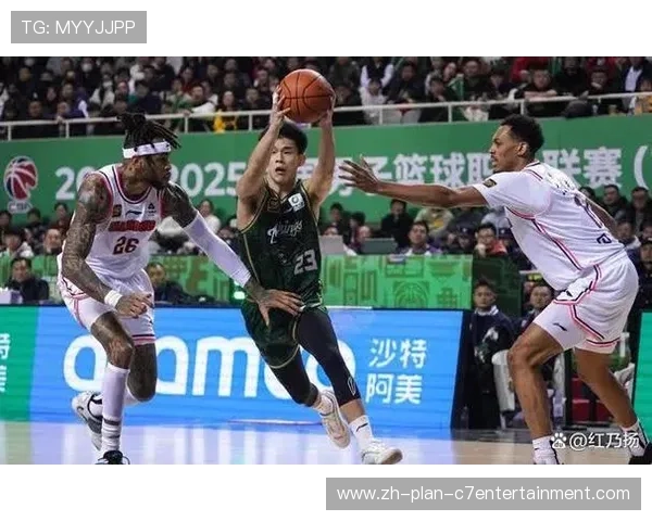 广州篮球队在邀请赛中的灵活性表现分析与点评 广州篮球队在邀请赛中的灵活性表现分析与点评